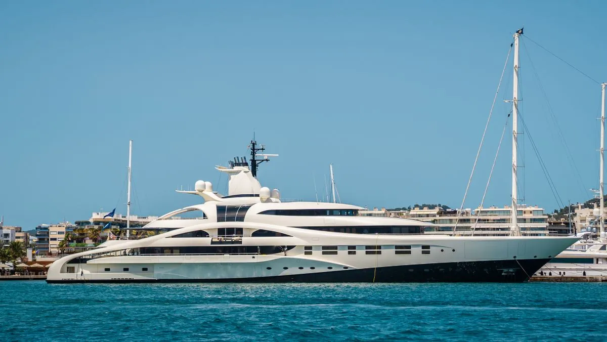 Royal Mirage